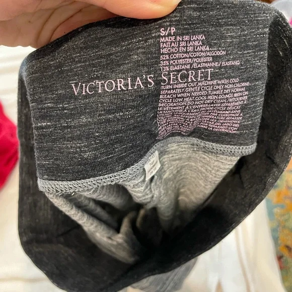 Victoria secret 7/8 length leggings size small - Picture 4 of 4